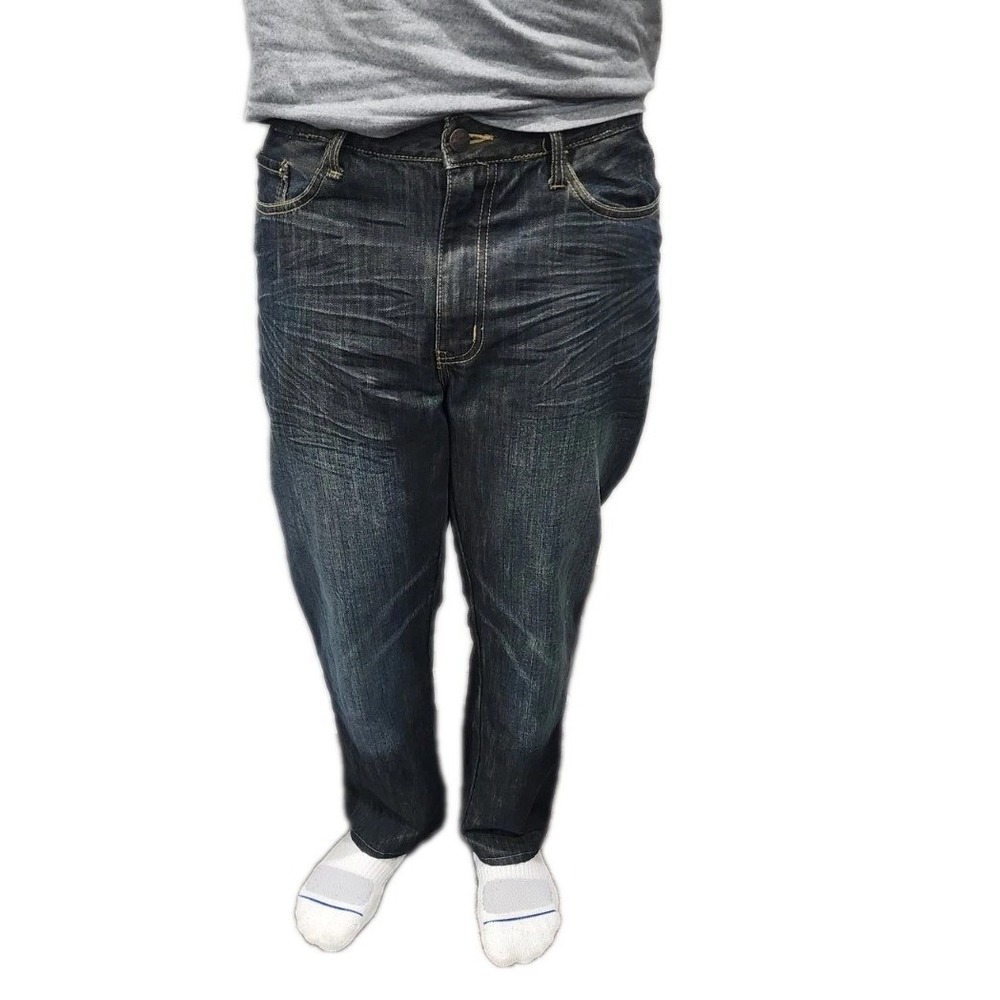 Kenneth Cole JEANS Men's 32‎ X30 Dark Wash Denim With Fading. Model Is 5.8"150 - Picture 2 of 11